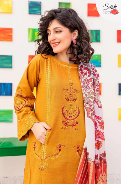 3 Piece - Embroidered Dhanak Suit (Batik Winter Collection) | D - 731